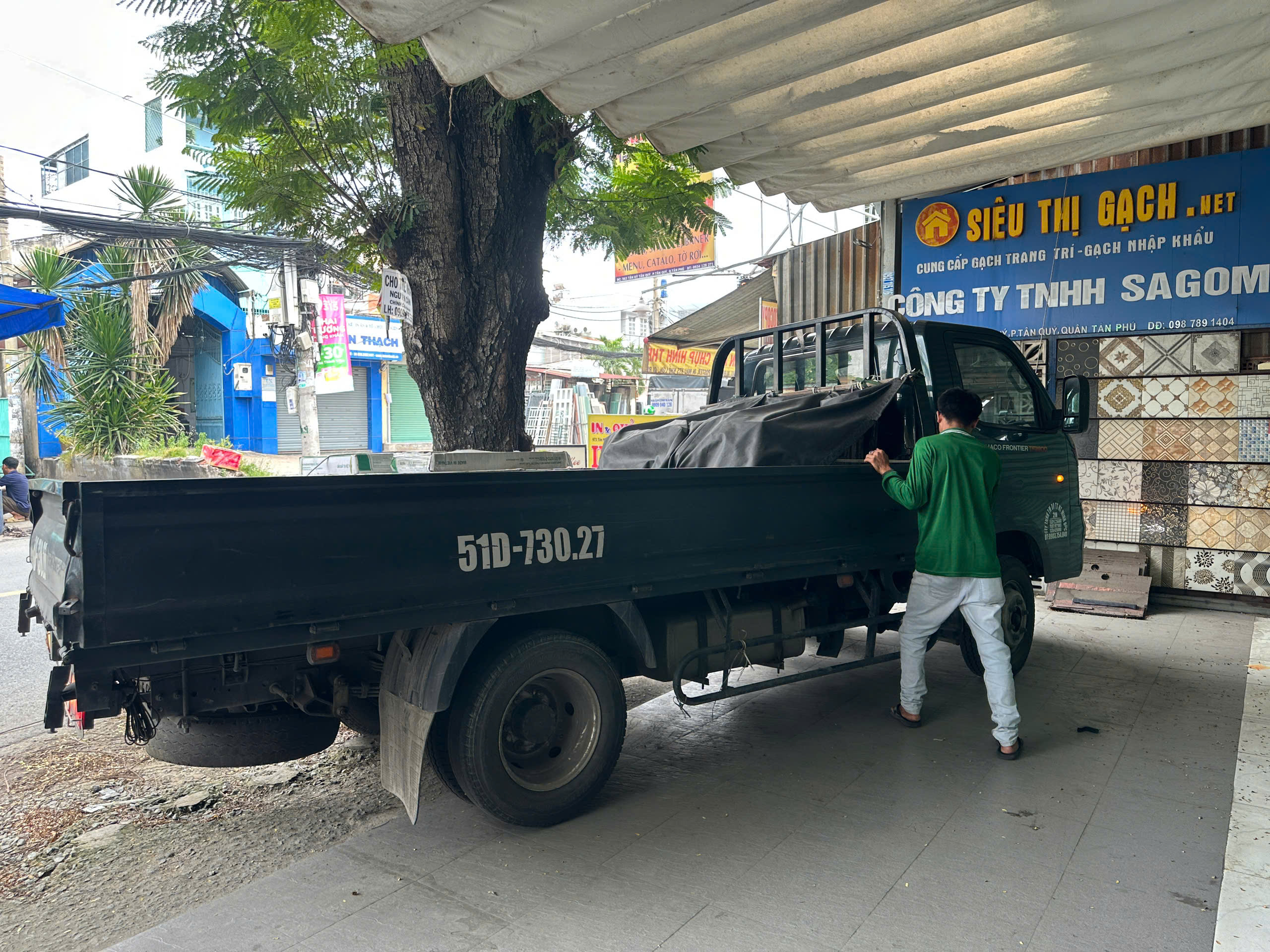 Phí Vận Chuyển Giao Chở Gạch Kết Hợp Tiết Kiệm Tp.HCM 1