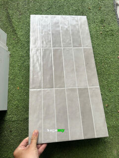Gạch Trang Trí 300x600 Màu Xám Nhạt Mờ Giả Thẻ SG1014 2