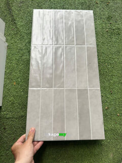 Gạch Trang Trí 300x600 Màu Xám Nhạt Mờ Giả Thẻ SG1014 4